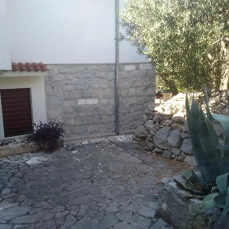 Apartament Apartment Floramye *